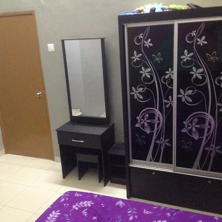Teratakmuslim H'H Villa Malacca Buitenkant foto