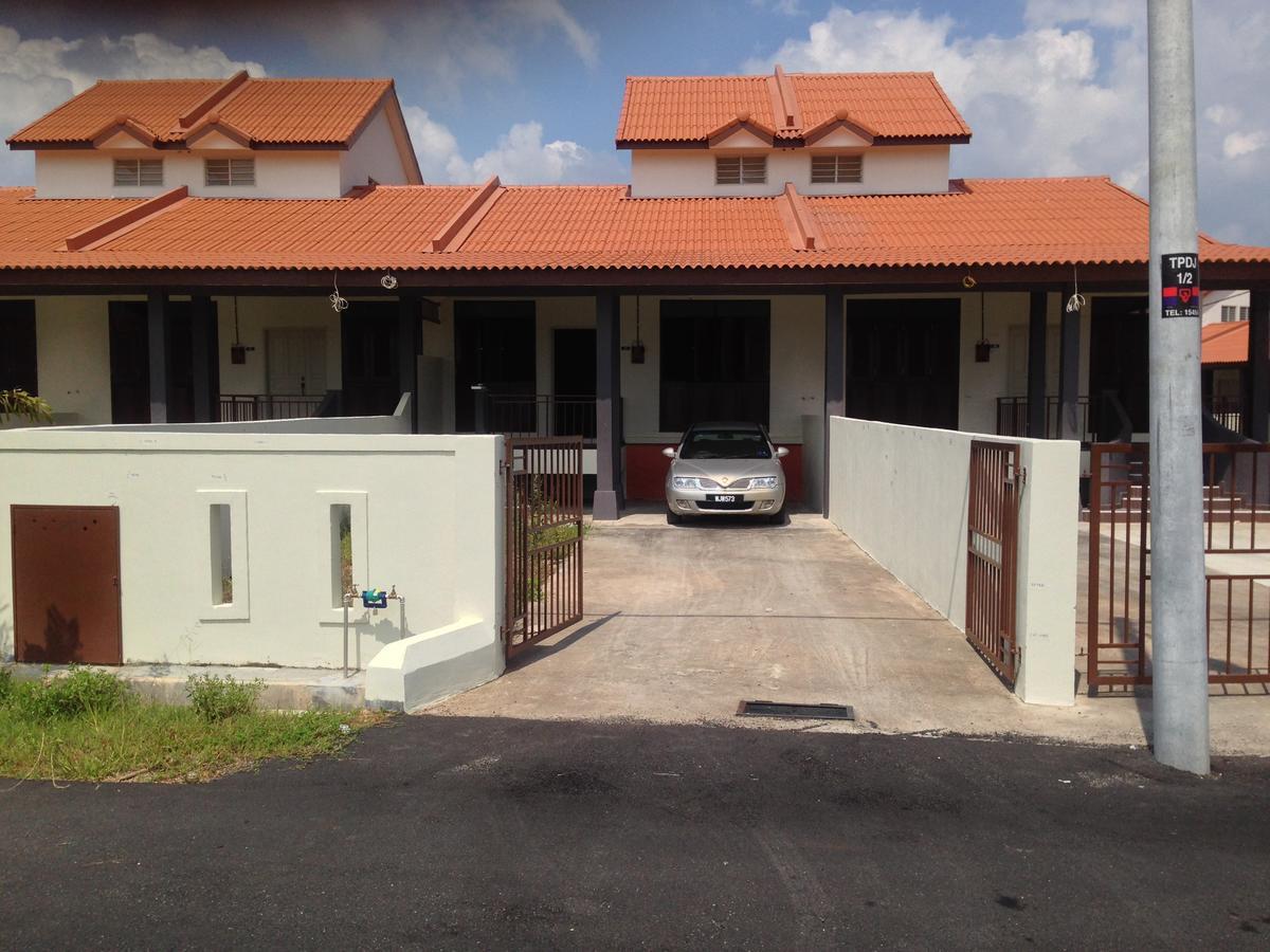 Teratakmuslim H'H Villa Malacca Buitenkant foto
